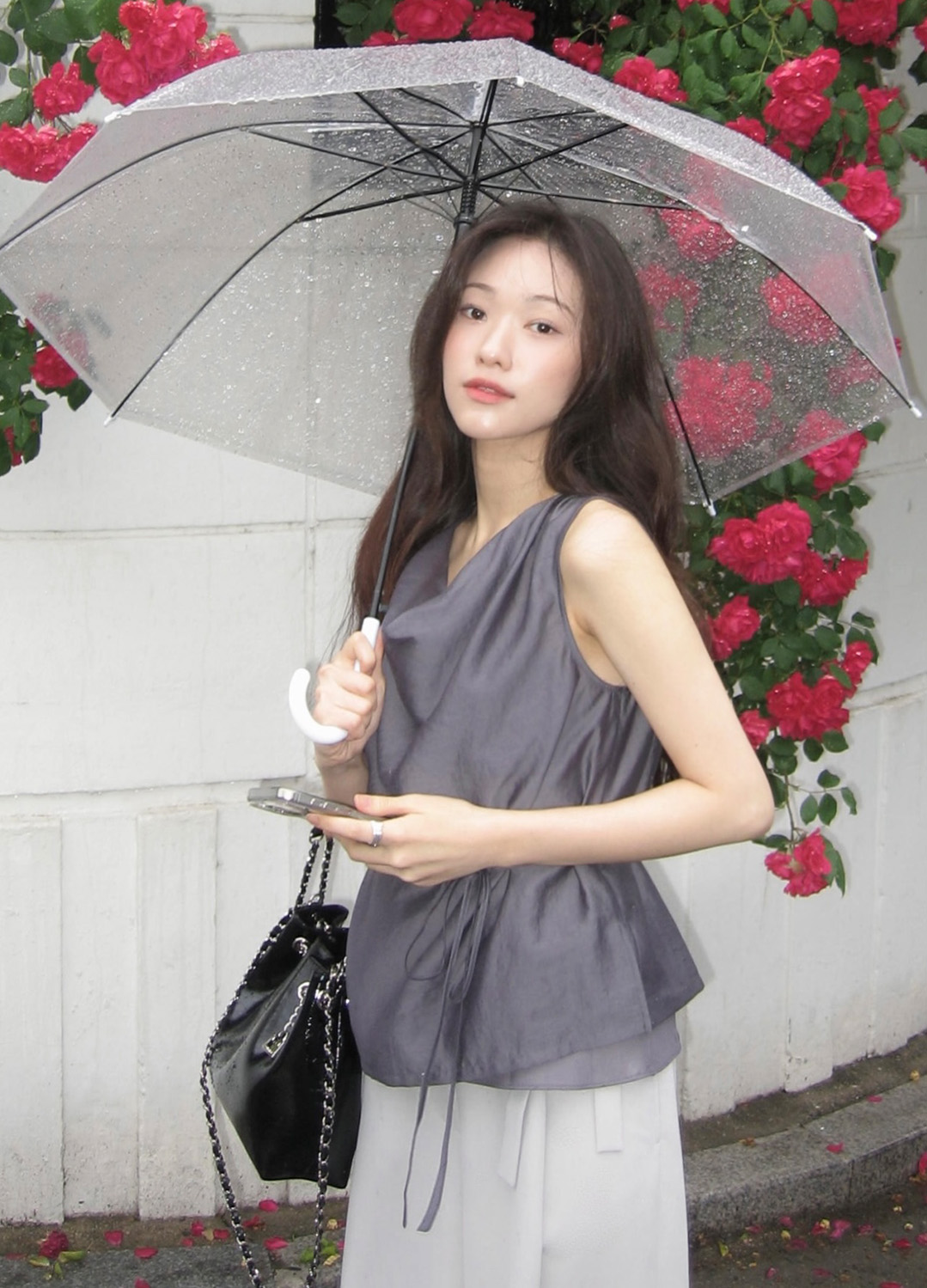 [Exclusive]카울넥 슬리브리스 블라우스_DARK GREY_17