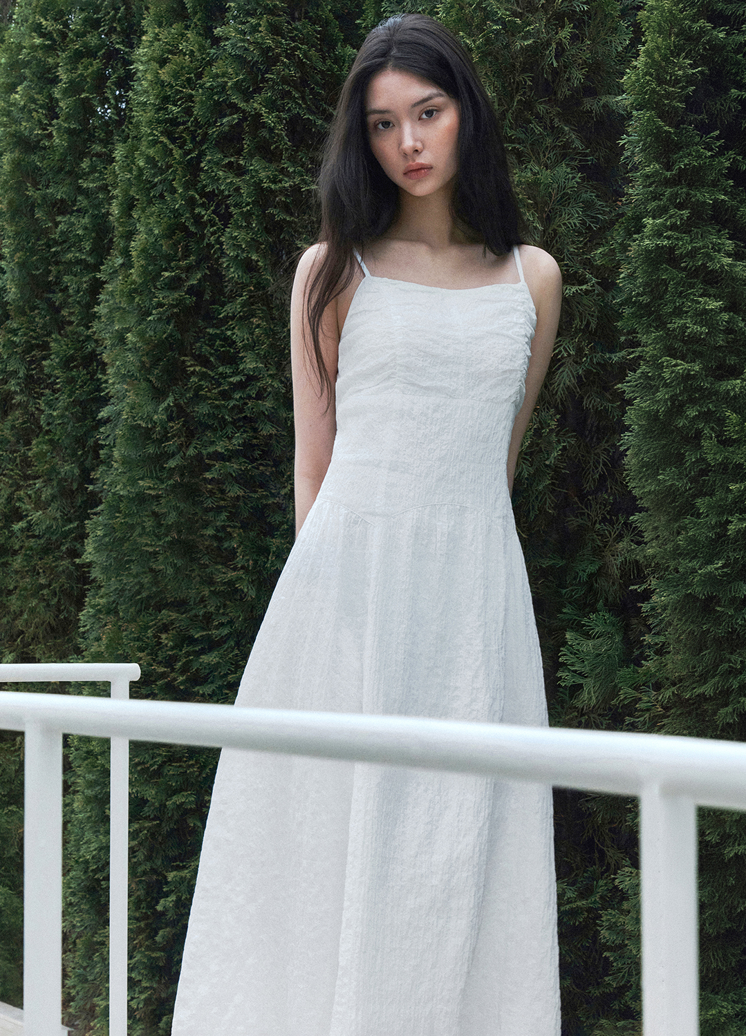 [Exclusive]셔링 텍스처 슬리브리스 원피스_WHITE_6