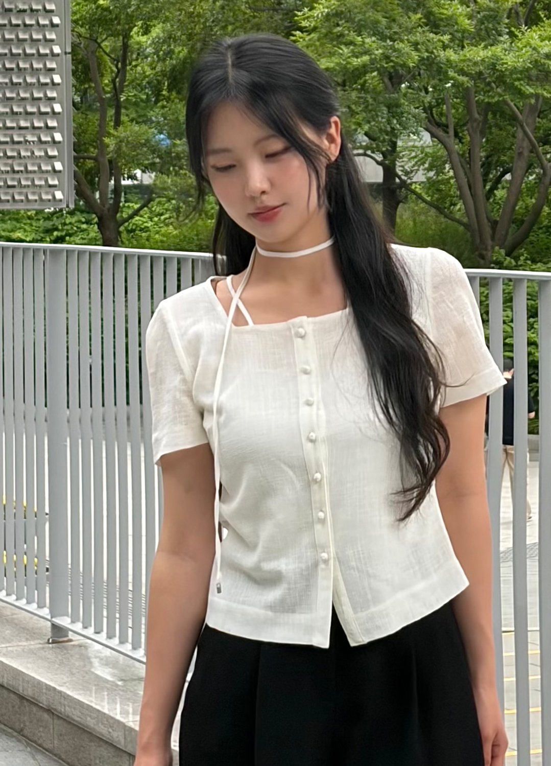 스퀘어넥 하프 슬리브 블라우스_IVORY_15