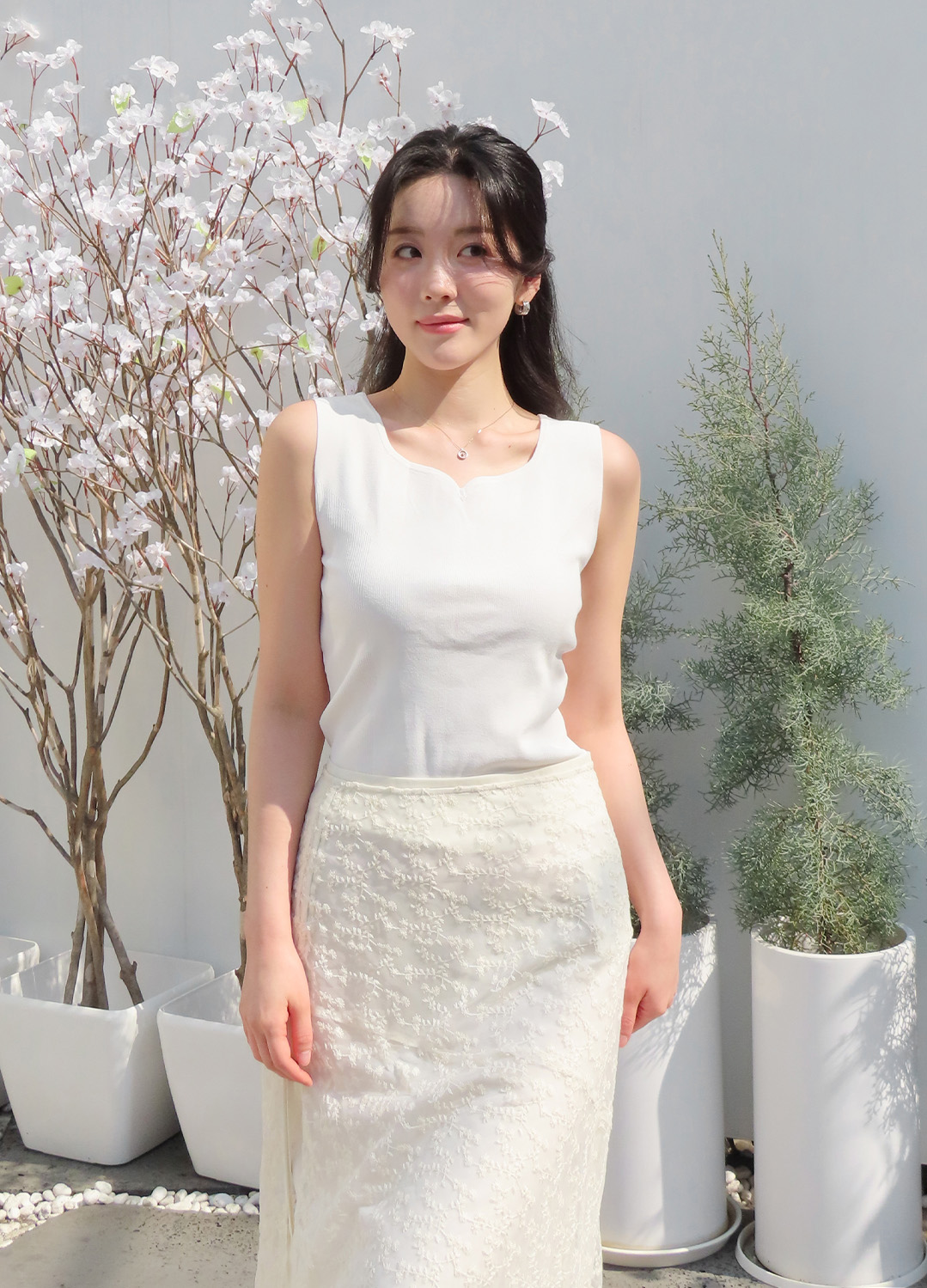 스퀘어넥 니트탑_WHITE_33