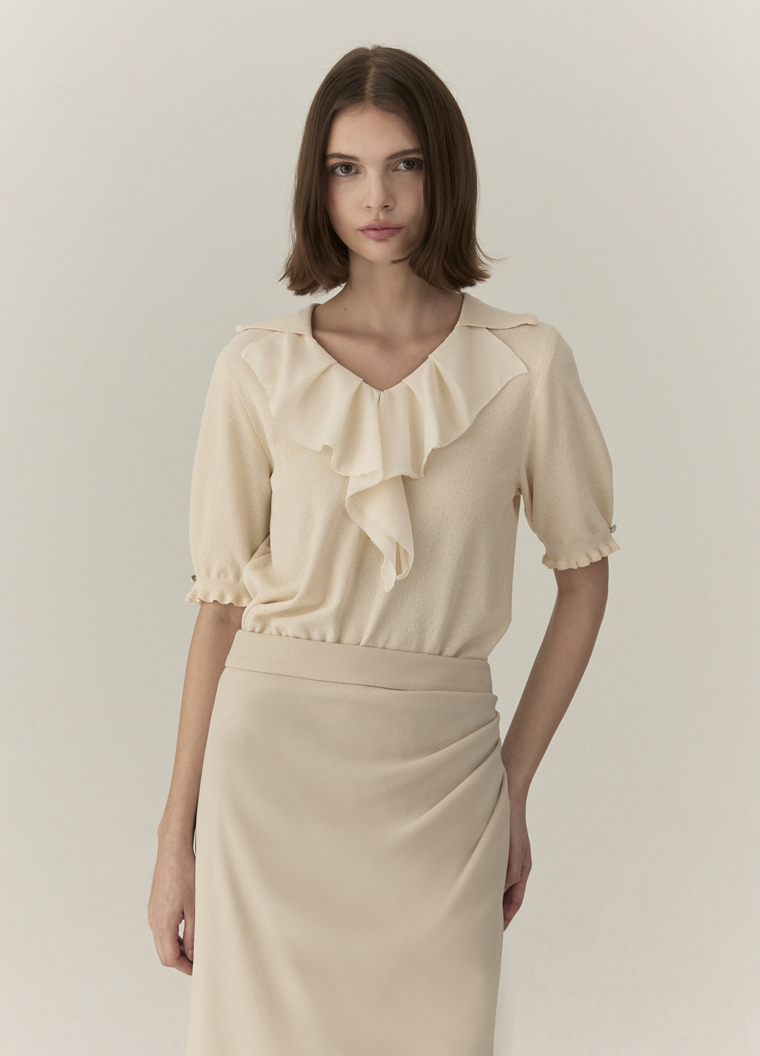 러플 카라 니트 탑_LIGHT BEIGE_4