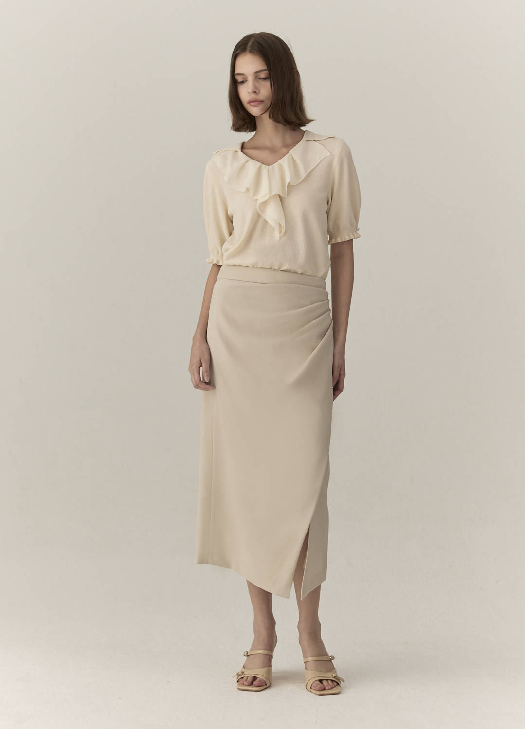 러플 카라 니트 탑_LIGHT BEIGE_6