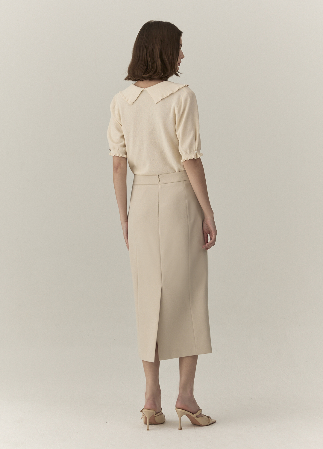 러플 카라 니트 탑_LIGHT BEIGE_8
