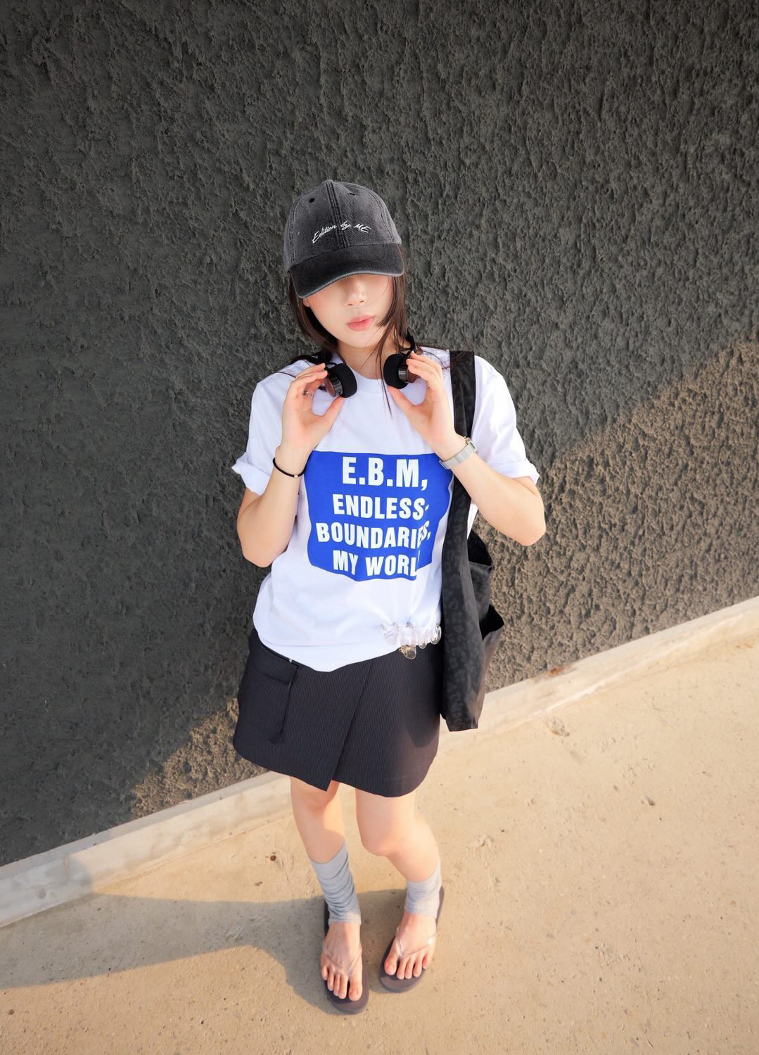 엔드리스 바운더리 그래픽 티셔츠_WHITE_11