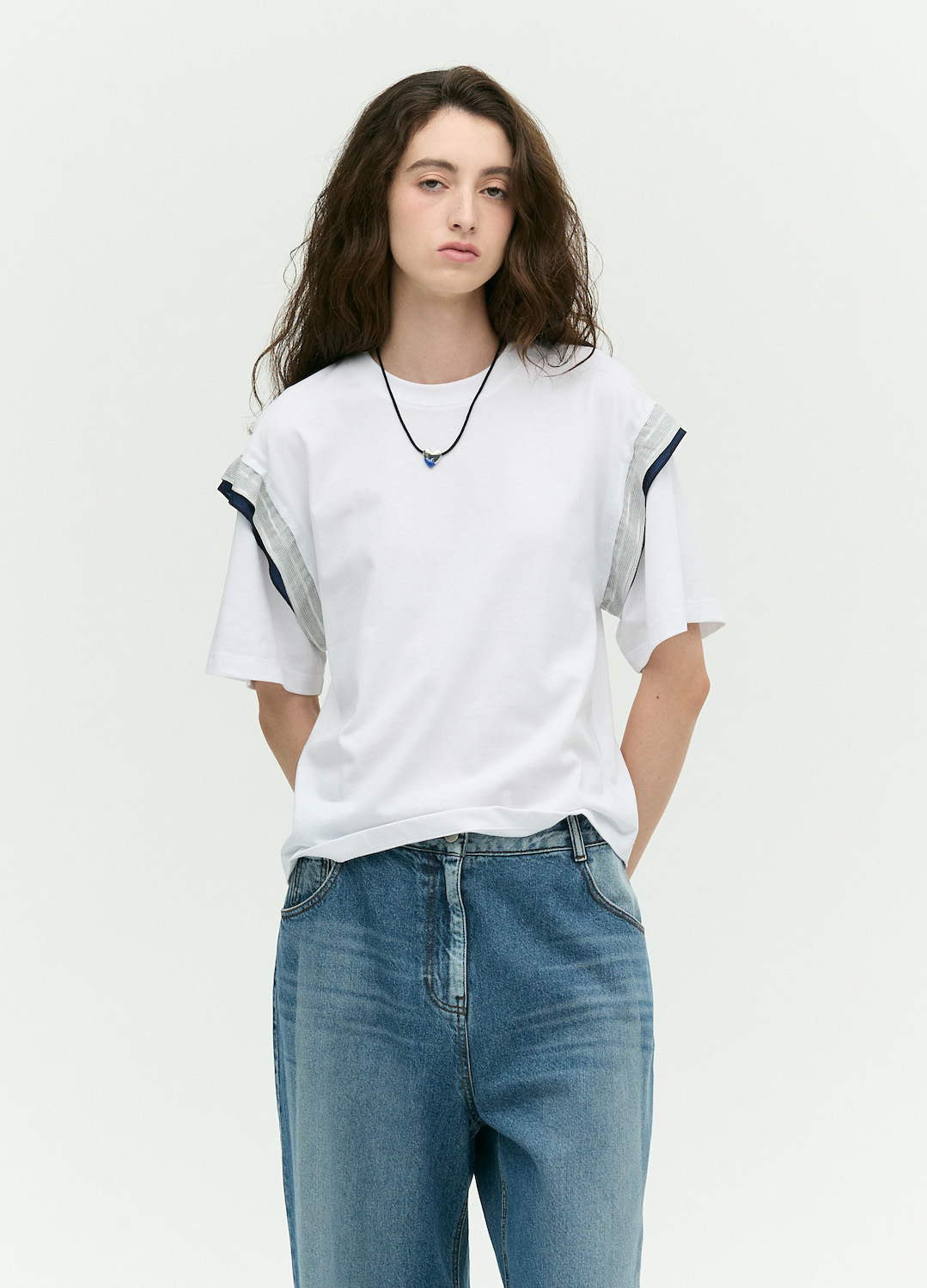 [시즌오프]소매 배색 디테일 티셔츠_WHITE_4