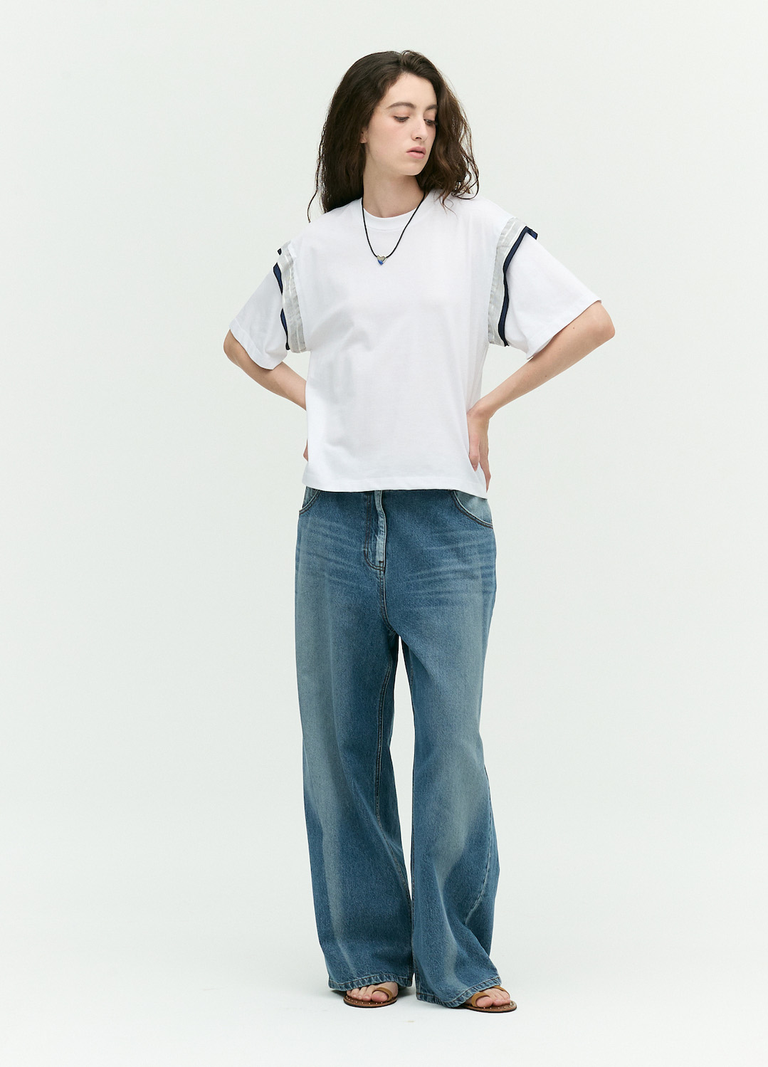 [시즌오프]소매 배색 디테일 티셔츠_WHITE_8