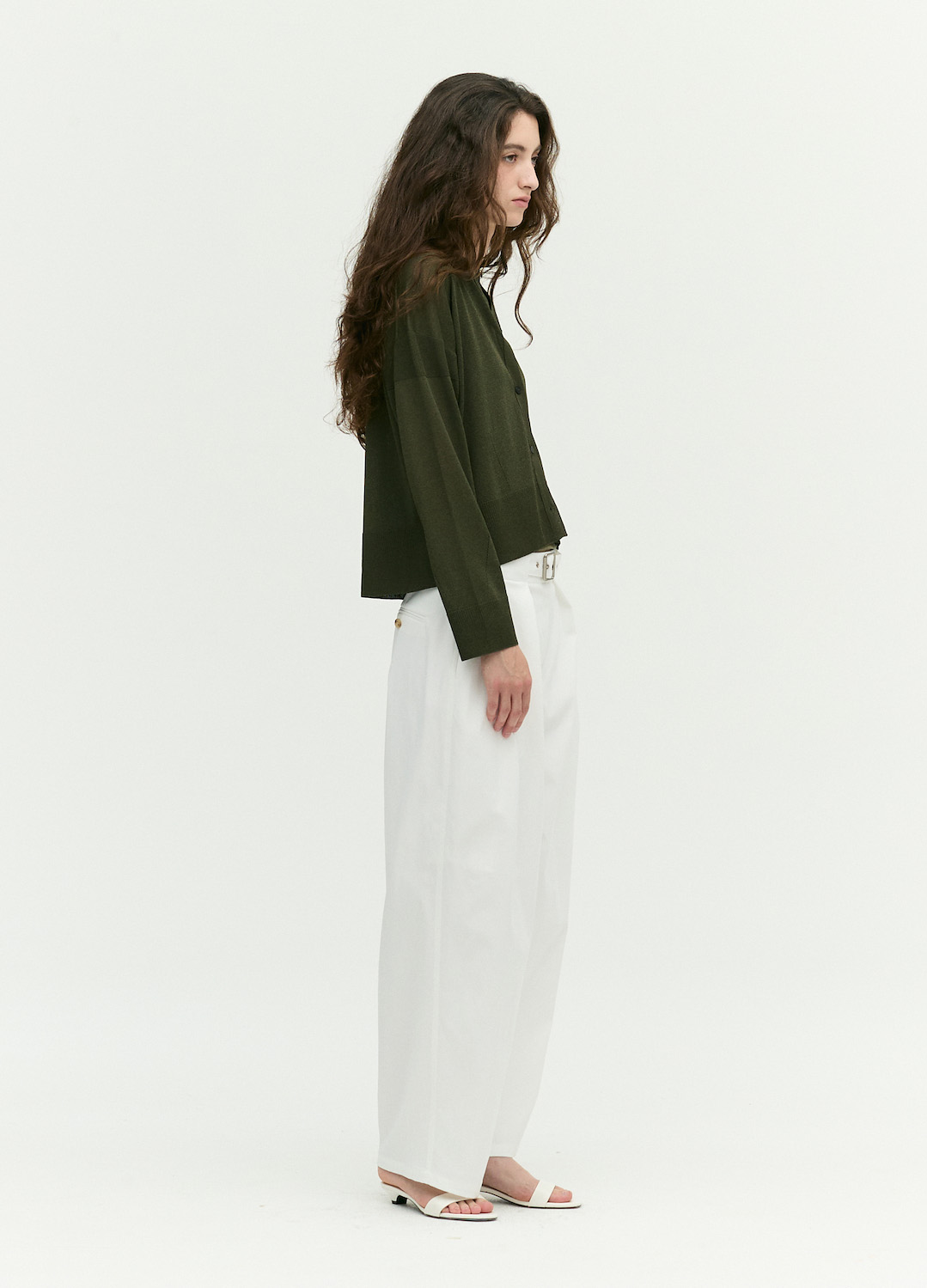 [시즌오프]베이직 라운드넥 가디건_DARK KHAKI_12