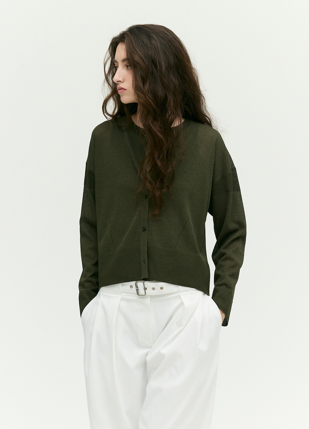 [시즌오프]베이직 라운드넥 가디건_DARK KHAKI_5