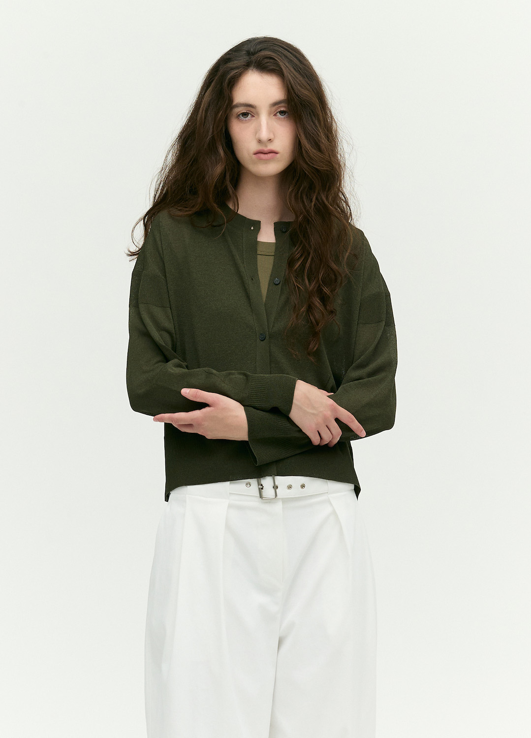 [시즌오프]베이직 라운드넥 가디건_DARK KHAKI_6