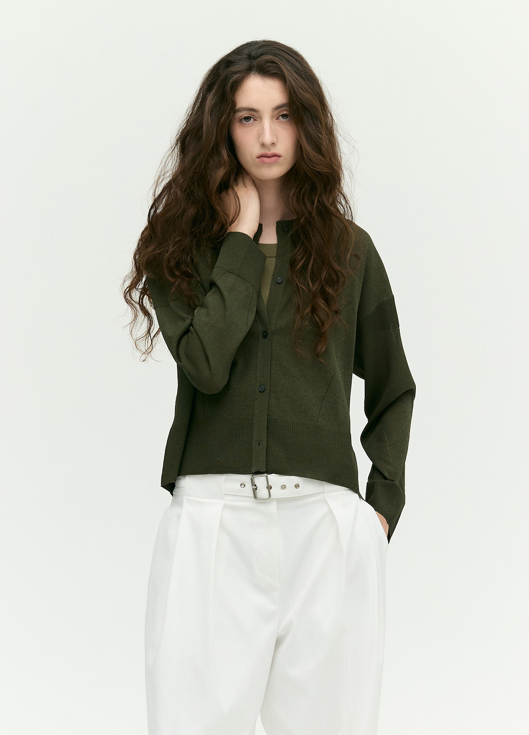 [시즌오프]베이직 라운드넥 가디건_DARK KHAKI_8