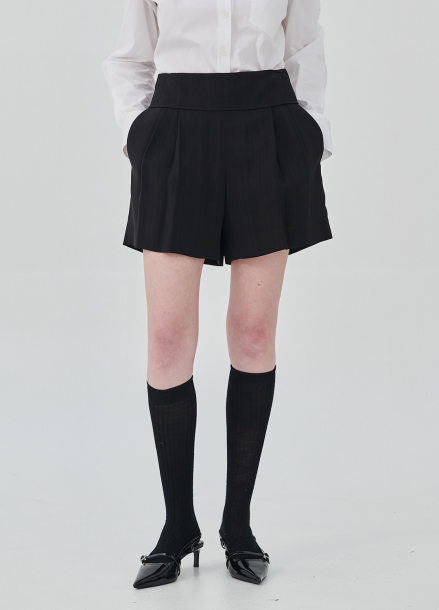 FLAP WAIST SHORT PANTS