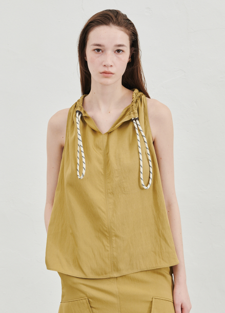 STRING DETAIL SLEEVELESS TOP