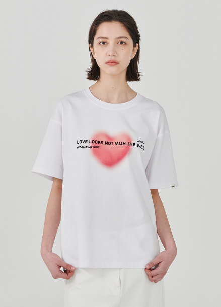 LETTERING GRADATION HEART T-SHIRT