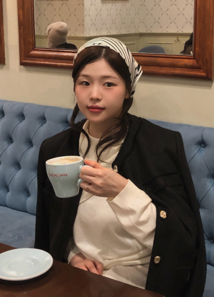 스퀘어 패턴 실크 스카프