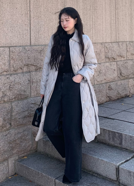 [Exclusive] 웨이브 퀼팅 구스다운 패딩코트