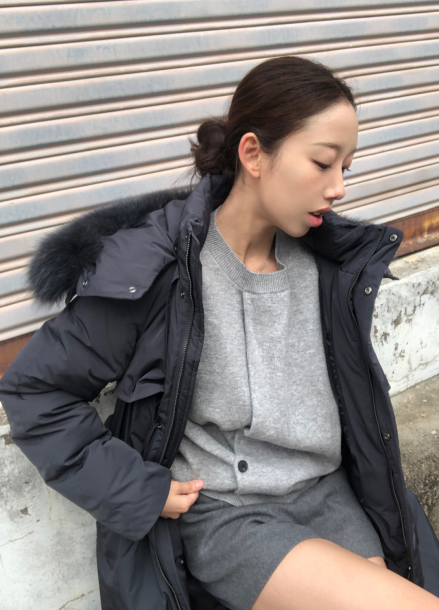 [Exclusive]루즈핏 버튼 디테일 풀오버