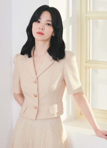[시즌오프]클래식 테일러드 카라 자켓