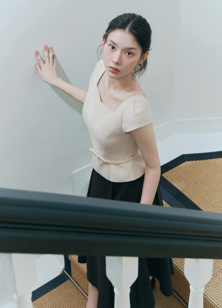 [Exclusive]스퀘어넥 페플럼 탑