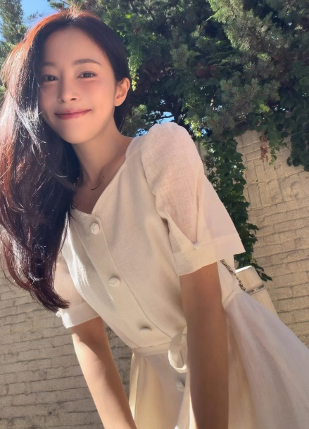 페미닌 버튼 포인트 플레어 원피스