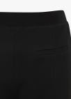 [Exclusive]리본 포인트 슬림핏 카프리 팬츠_BLACK_33