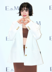 [시즌오프]클래식 테일러드 자켓_CREAM_8
