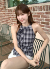 [Exclusive]플라워 브로치 디테일 슬리브리스 탑_NAVY_21