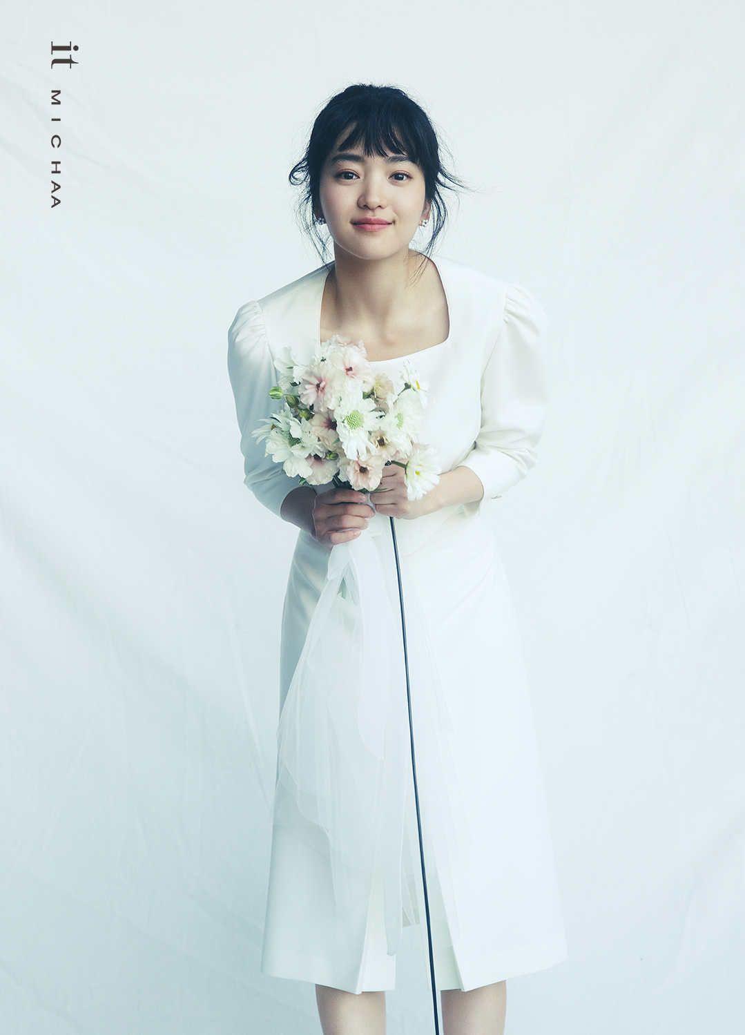 룩북 이미지