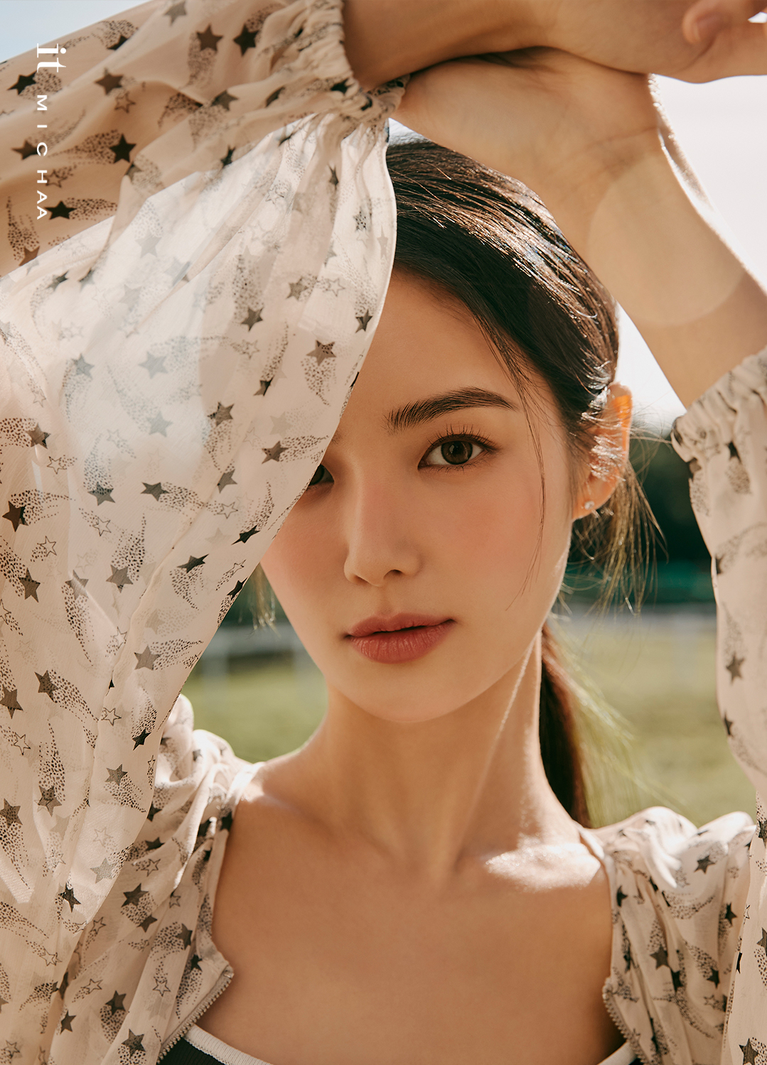 룩북 이미지