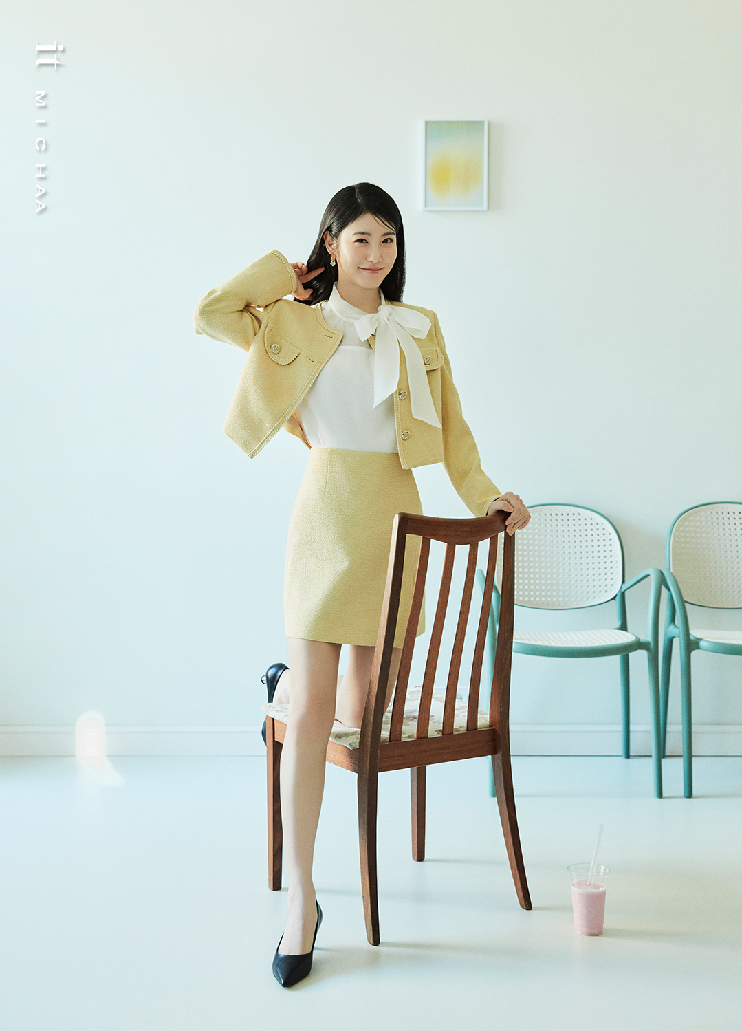 룩북 이미지