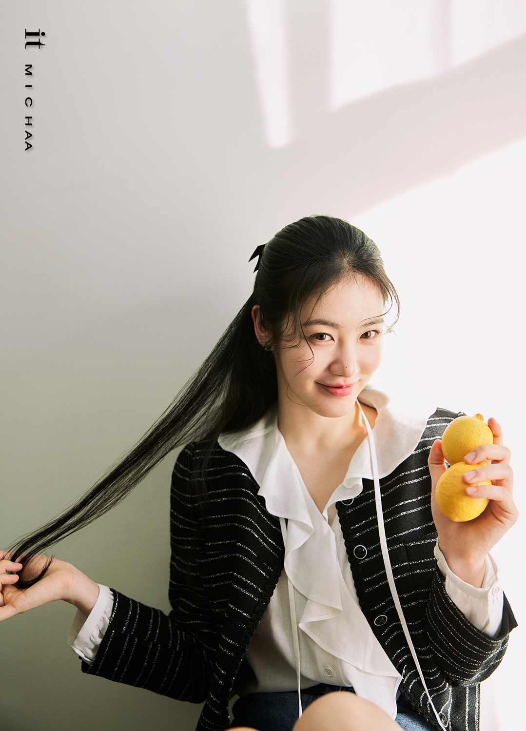 룩북 이미지