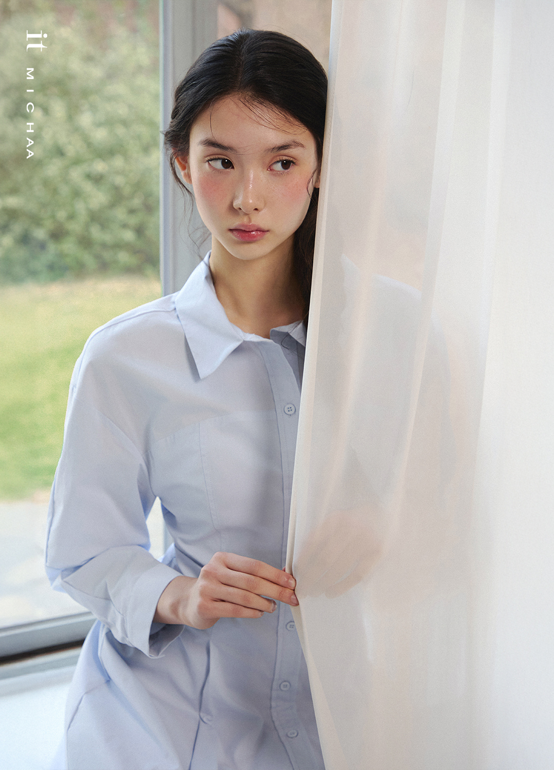 룩북 이미지