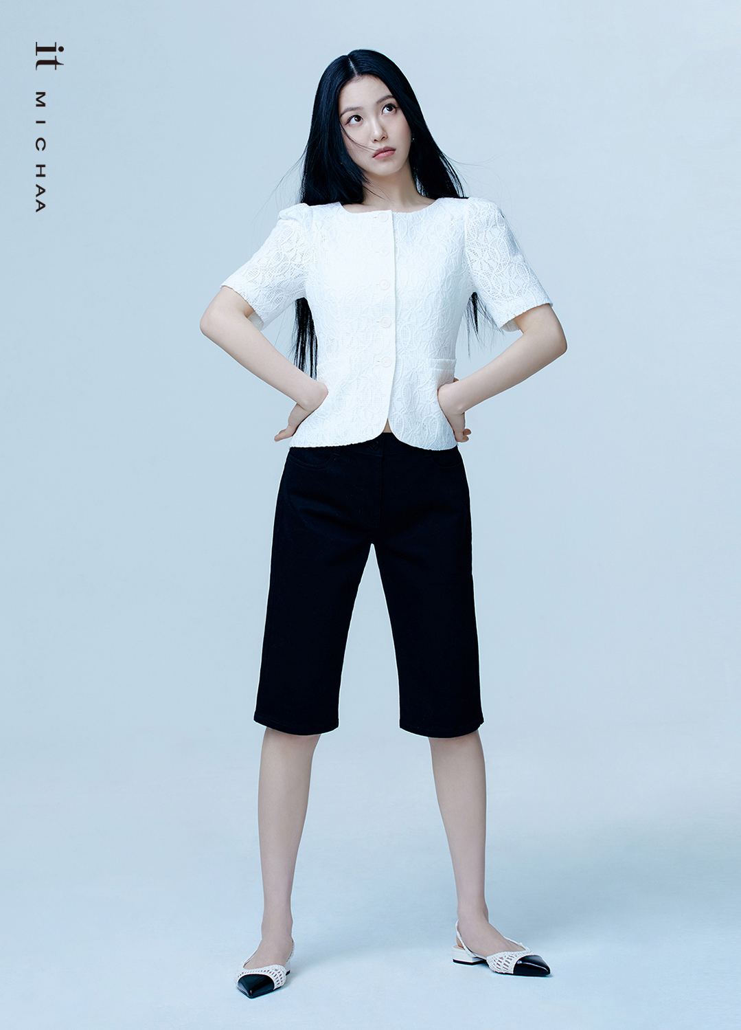 룩북 이미지