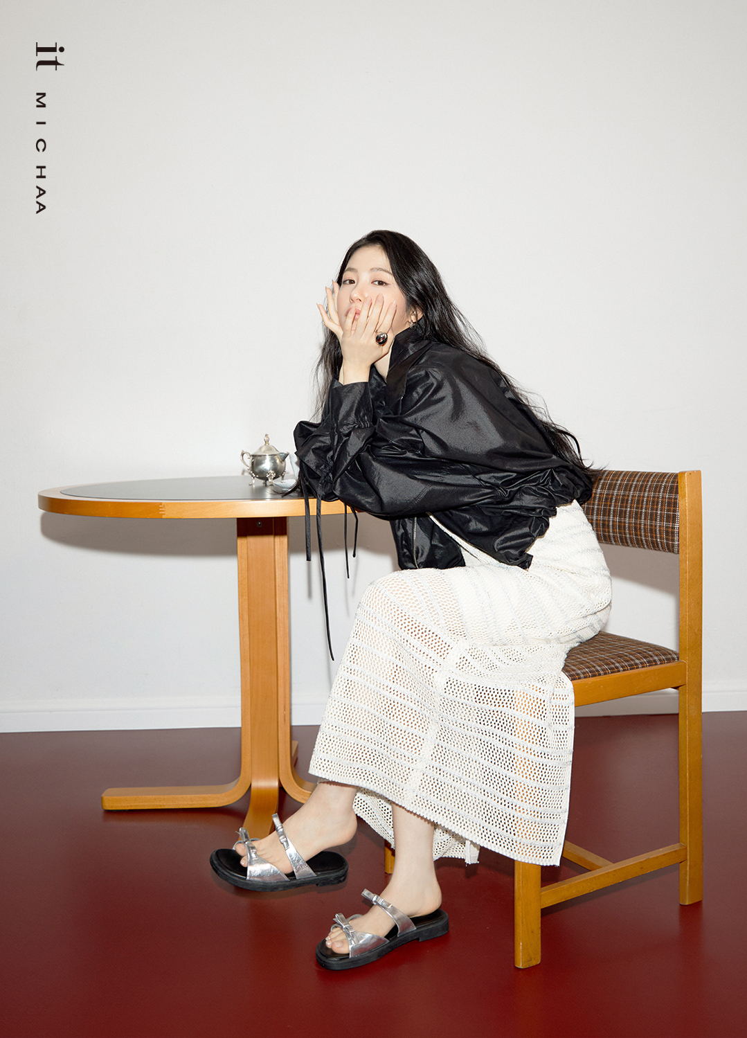 룩북 이미지