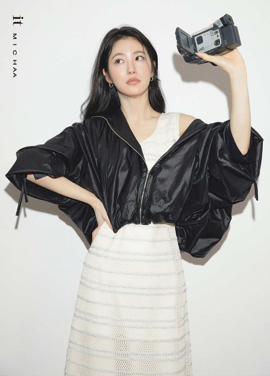 룩북 이미지